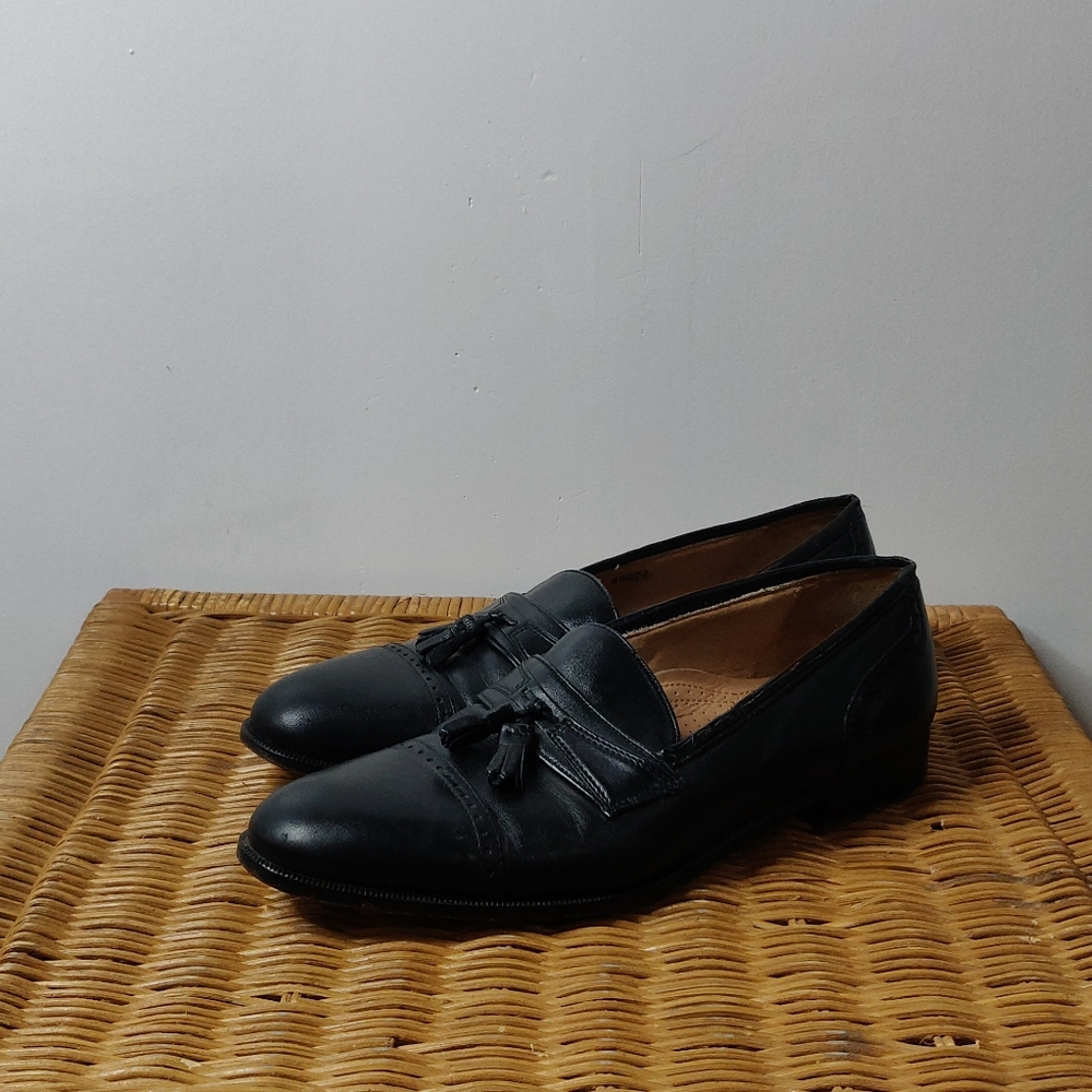 Pierre Cardin Espace Cap Toe Loafers with Tassels